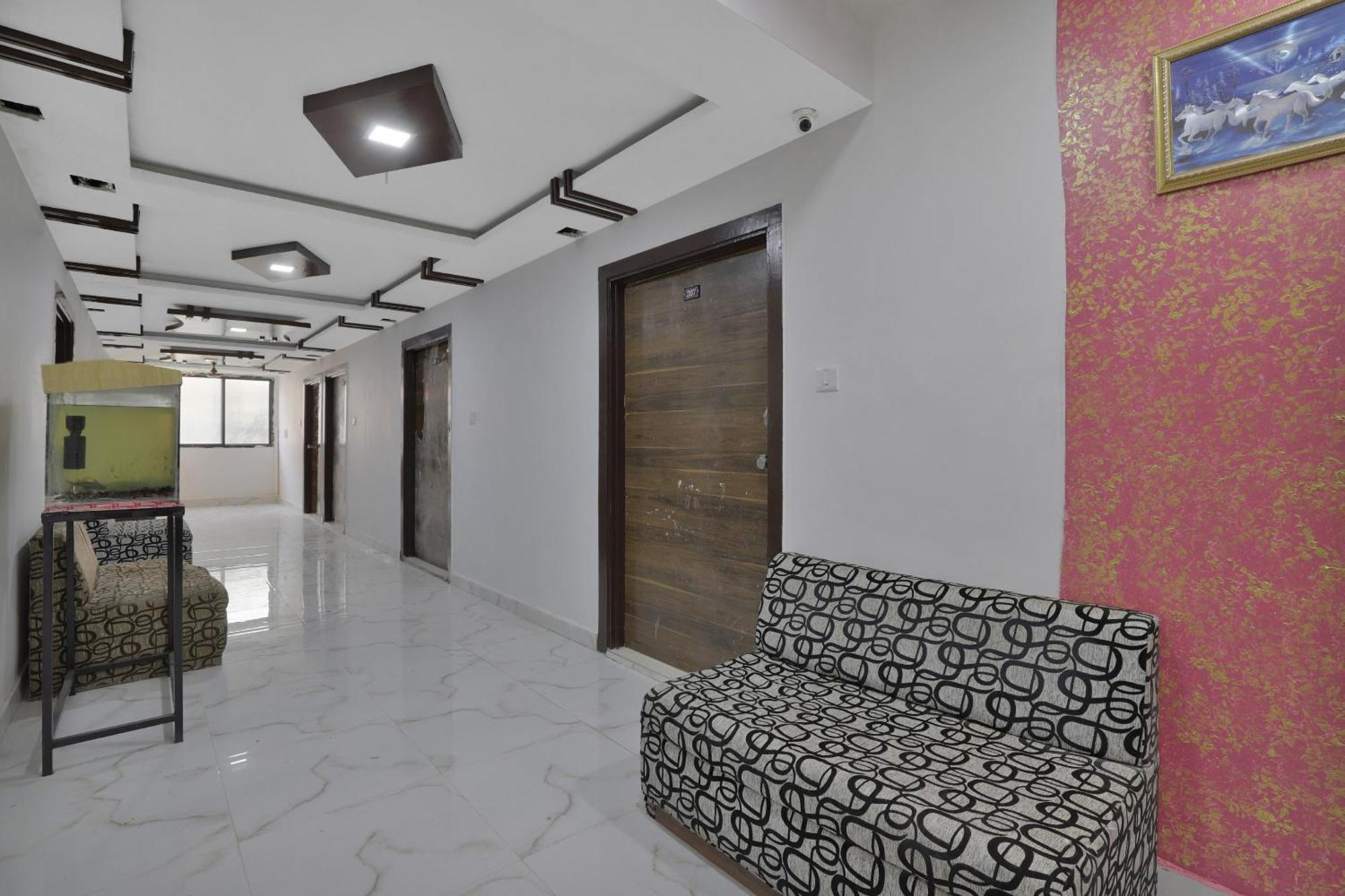 Hotel O Rudra Palace Ahmedabad Eksteriør billede