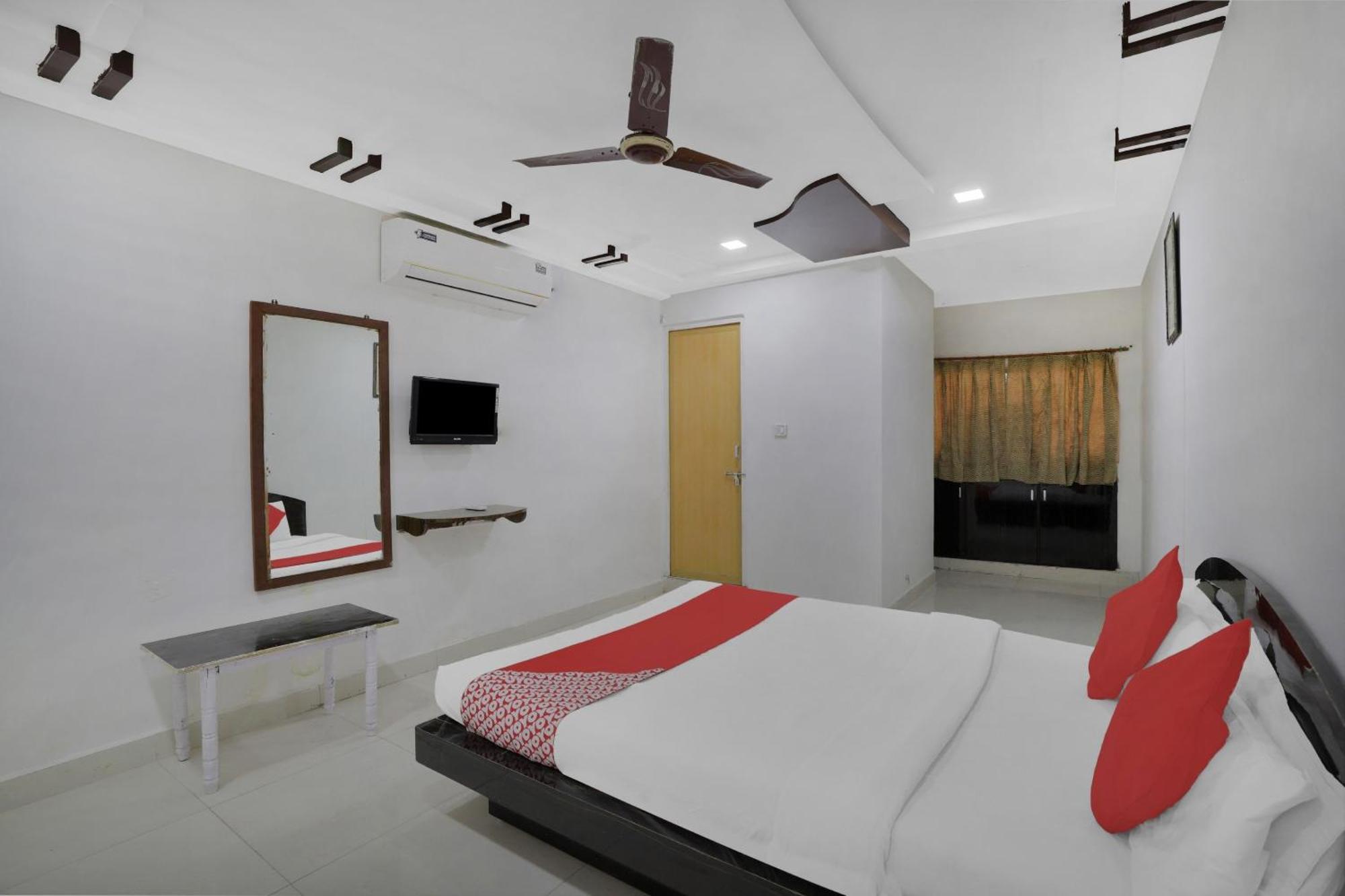 Hotel O Rudra Palace Ahmedabad Eksteriør billede